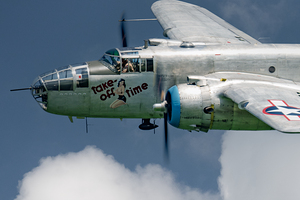 North American Aviation B-25 Mitchell - Take Off Time