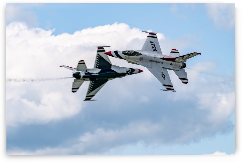 USAF Thunderbirds - Knife  edge Pass by Pisarek Photography