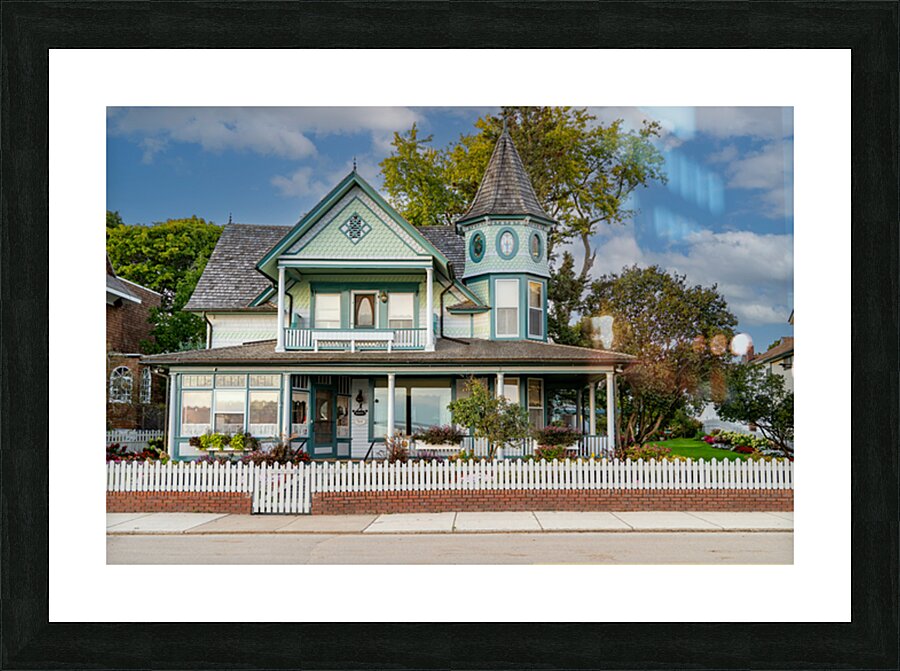 Beautiful Victorian Home on Mackinac Island Picture Frame print
